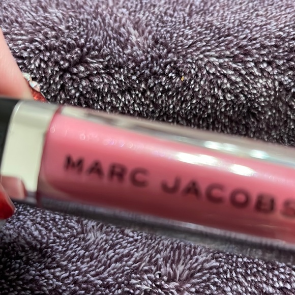 Marc Jacobs Enamored Hi-Shine Lip Lacquer Lipgloss - Picture 4 of 4